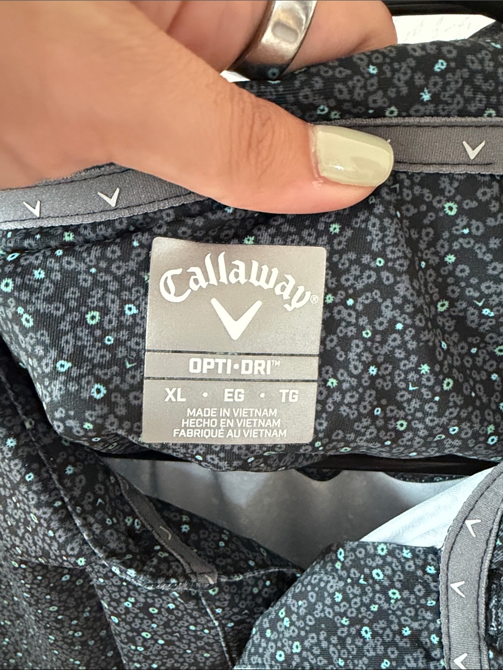🌿Callaway Black Polo with Light Blue Fleck Detail - Picture 2 of 5